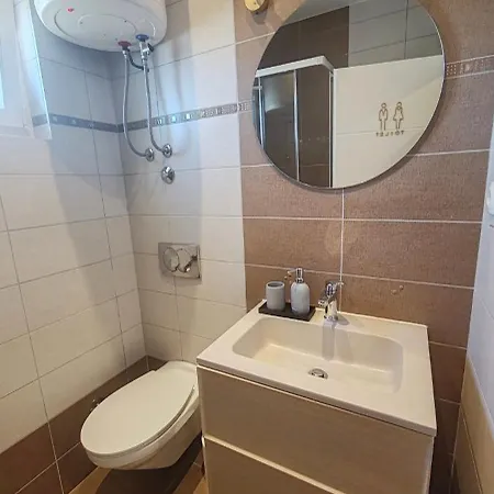 Apartman Daniri *