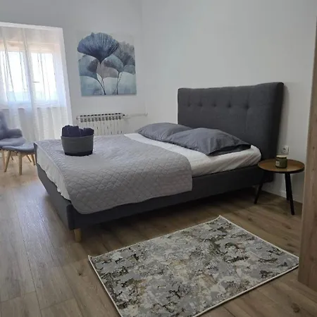 Daniri * Sveti Filip i Jakov